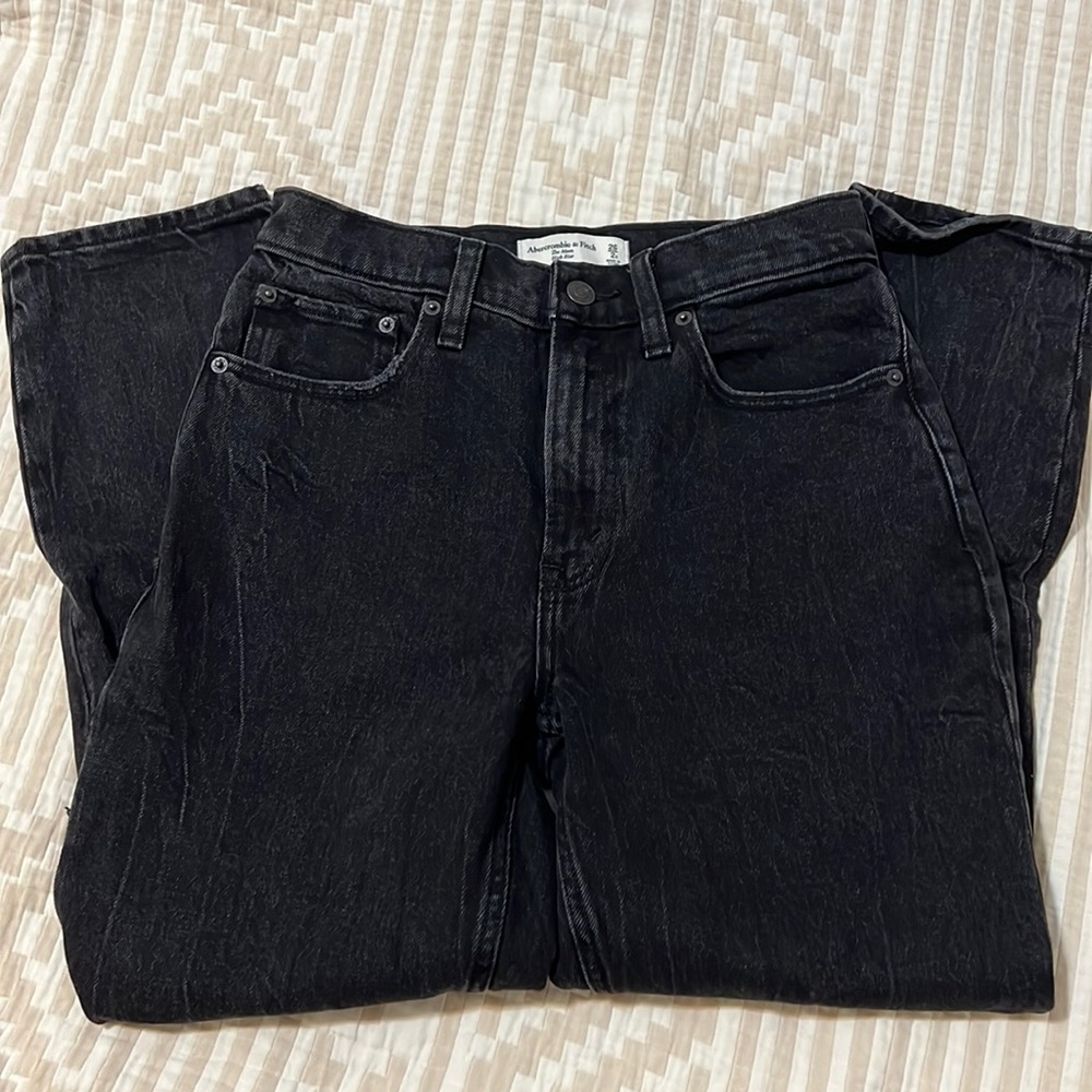 A&F Mom High Rise Jeans